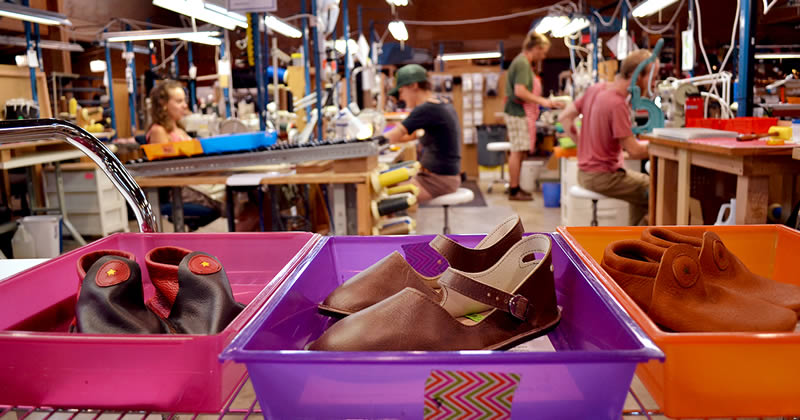 Lean Elves: Shoemaking with Rhythm
