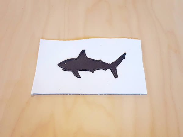 katie-shark-motif