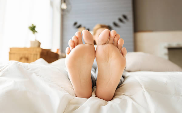 elevate-feet-during-pregnancy