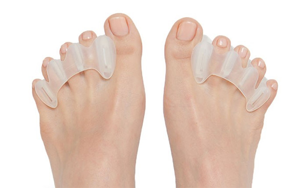 Feet Wearing Correct Toes